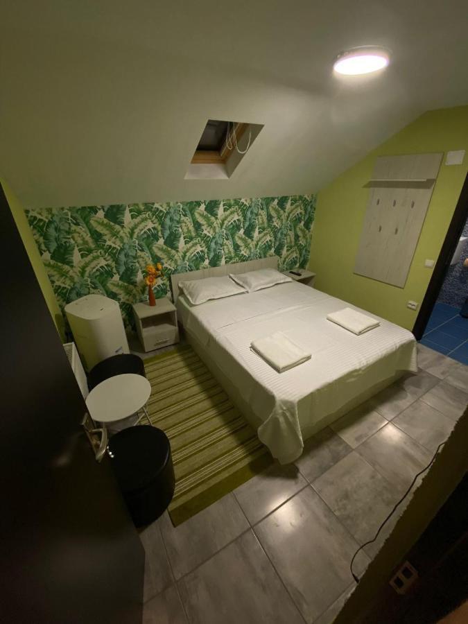 Vila Amalia Muntii Macinului Buitenkant foto